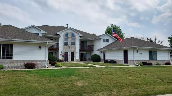 6145 S Creekside DRIVE #2, Cudahy, WI 53110