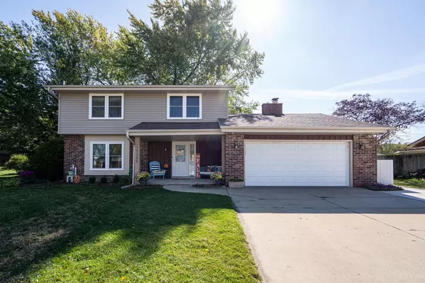 15255 W Fenway DRIVE, New Berlin, WI 53151