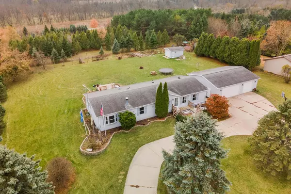 W6369 Lake Ellen DRIVE, Cascade, WI 53011