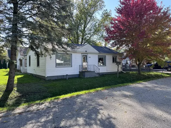 24109 Carlisle AVENUE, Kansasville, WI 53139