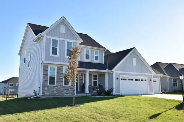 W223N4648 Seven Oaks DRIVE, Pewaukee, WI 53072