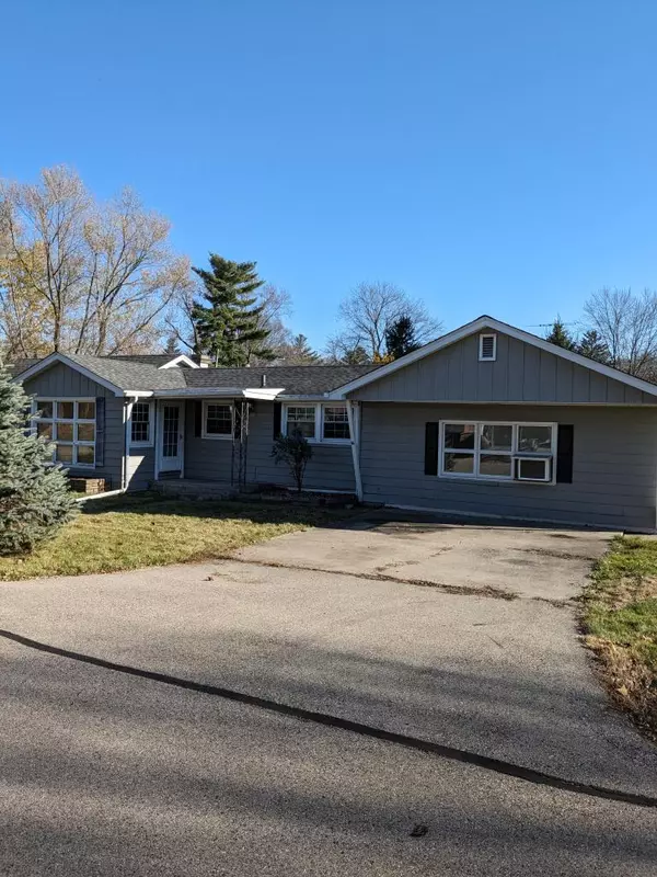 W1223 Trumpet ROAD, Genoa City, WI 53128