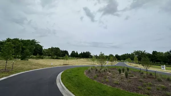 Mequon, WI 53092,Lt6 THE GREEN AT MEQUON