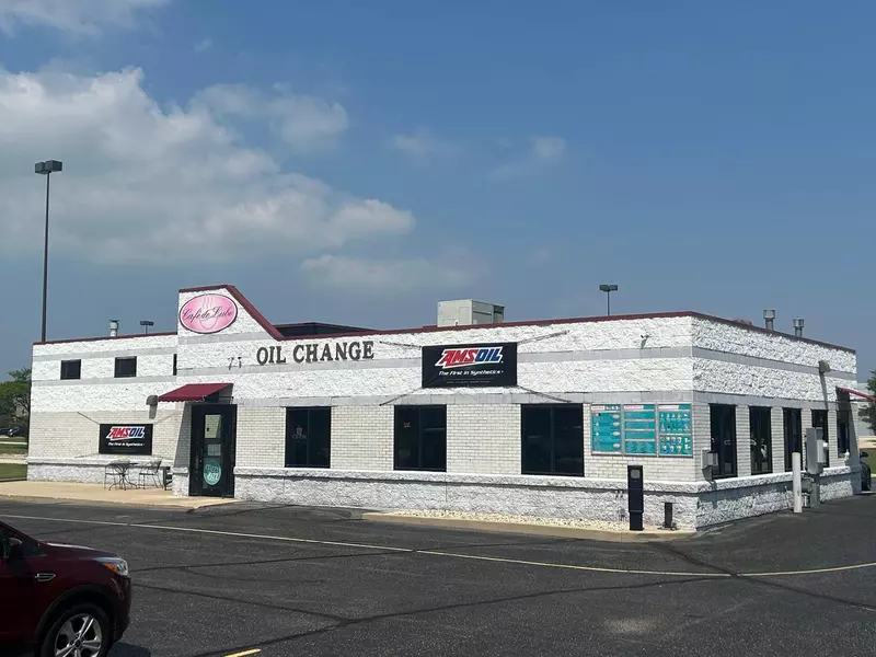 5200 52nd STREET, Kenosha, WI 53144