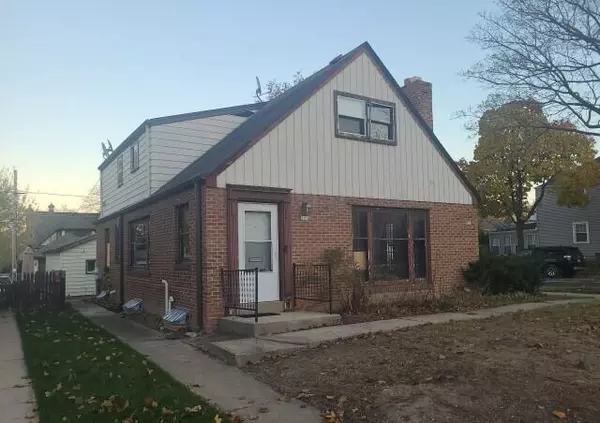 2876 S 46th STREET, Milwaukee, WI 53219