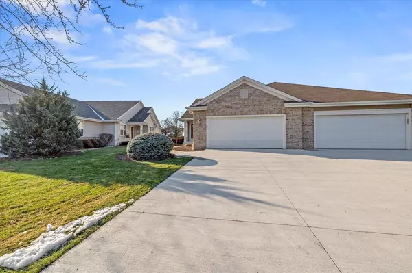 Waterford, WI 53185,535 Fairview CIRCLE #B