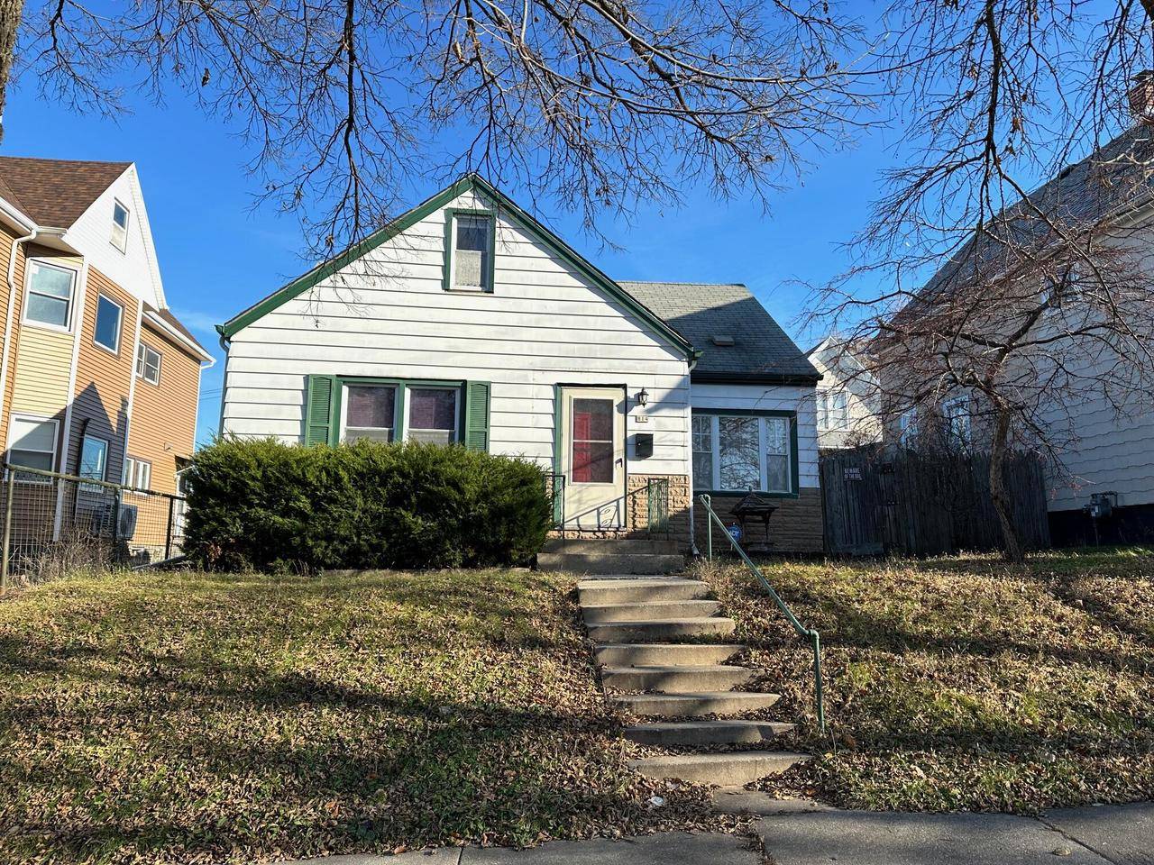 814 S 38th STREET, Milwaukee, WI 53215