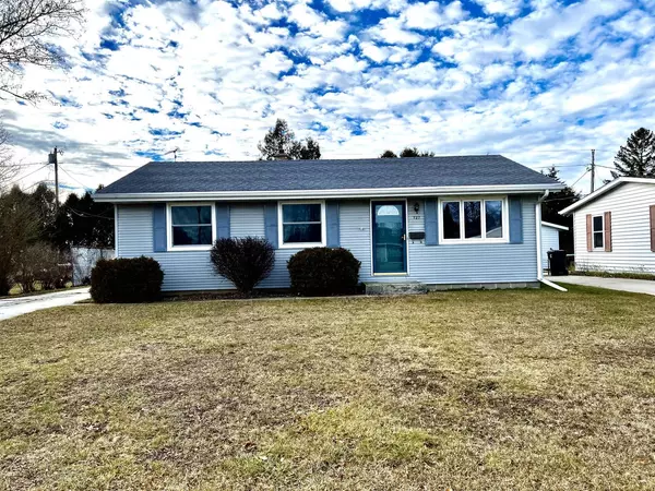 727 David AVENUE, Sheboygan Falls, WI 53085