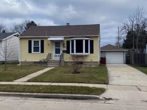 2850 Eisenhower DRIVE, Racine, WI 53405