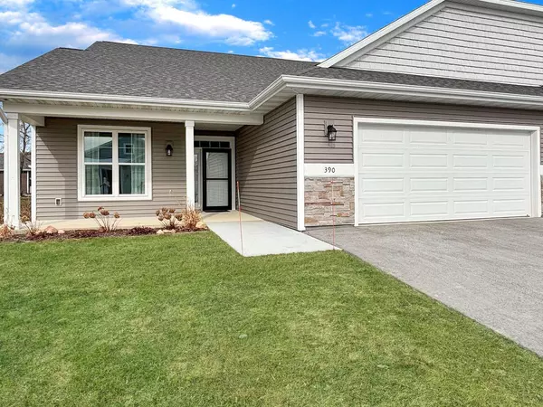 390 Greystone CIRCLE, Plymouth, WI 53073