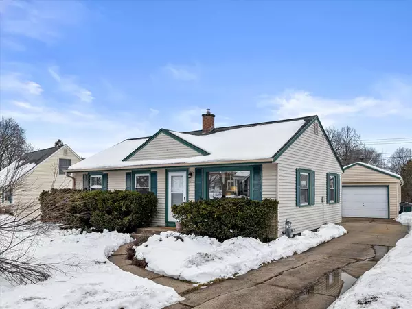 Wauwatosa, WI 53222,10926 W Hope AVENUE