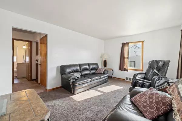 Saint Francis, WI 53235,4604 S Kansas AVENUE