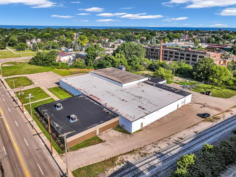 1325 16th STREET, Racine, WI 53403