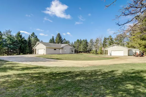 East Troy, WI 53120,N9567 Hilltop DRIVE