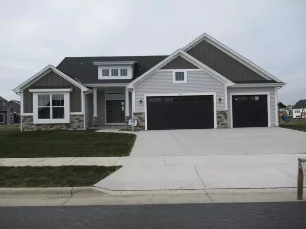 1600 Creekview LANE, Oconomowoc, WI 53066