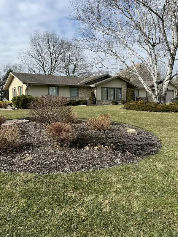 3195 Parkside DRIVE, Brookfield, WI 53005