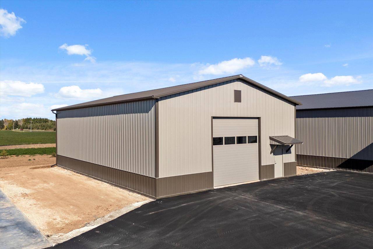 3929 County Road KW #5, Port Washington, WI 53074