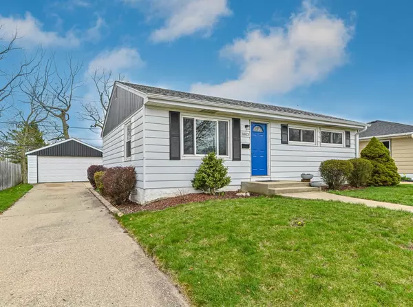 3803 E Klieforth AVENUE, Cudahy, WI 53110