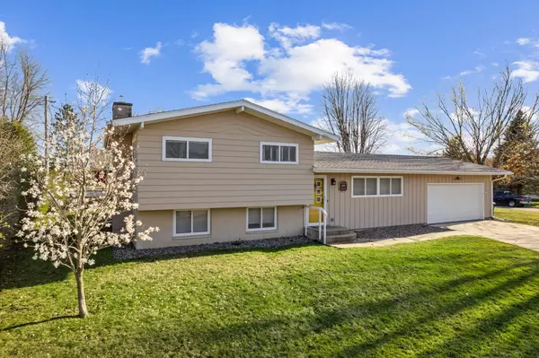 510 Madison STREET E, Caledonia, MN 55921