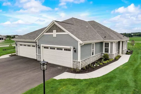 1455 Sandhill LANE #2402, Mukwonago, WI 53149