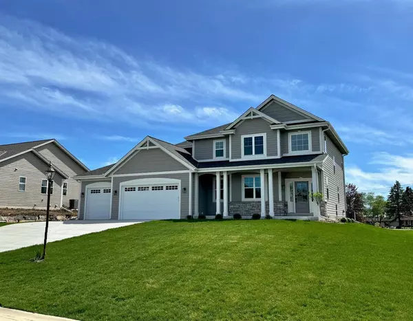 S54W25487 Pebble Brook COURT, Waukesha, WI 53189