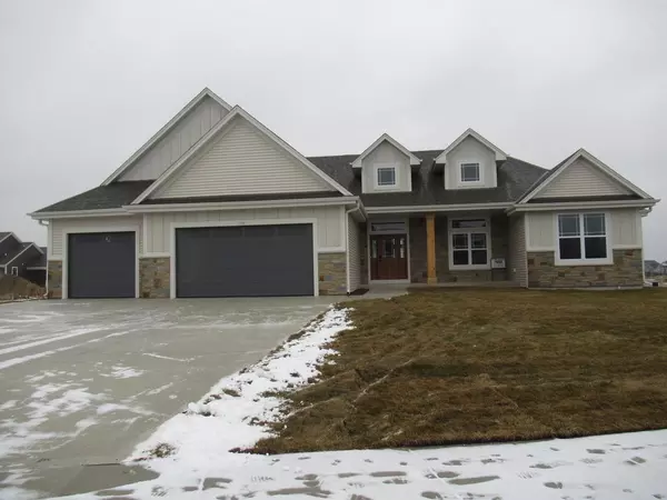 1538 Creekview COURT, Oconomowoc, WI 53066