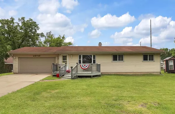 W3719 Springfield ROAD, Lake Geneva, WI 53147