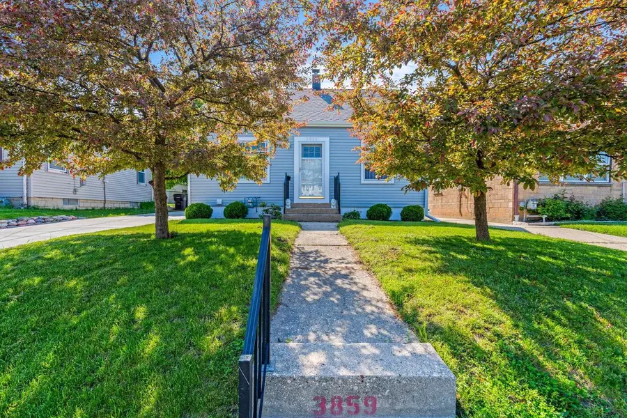 3859 S Pennsylvania AVENUE, Saint Francis, WI 53235