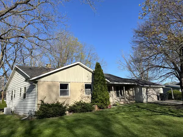 454 S Douglas COURT, Whitewater, WI 53190