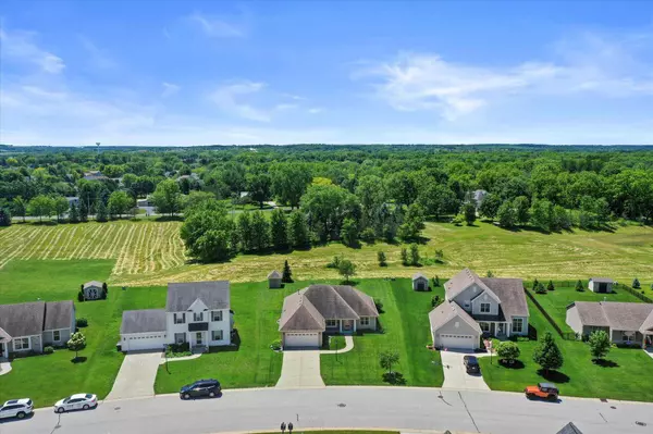 East Troy, WI 53120,2765 Oakmont DRIVE