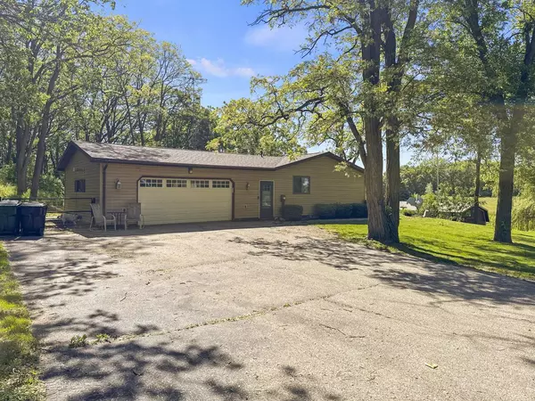 N190 Lange ROAD, Genoa City, WI 53128