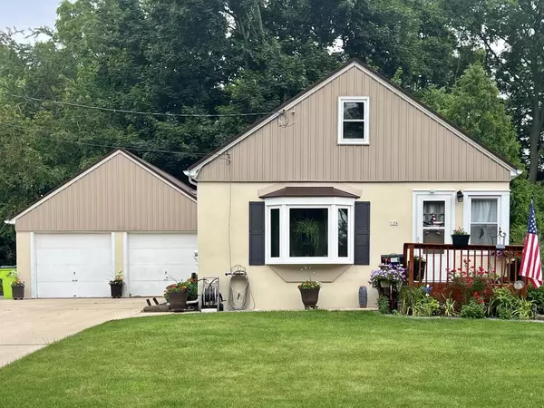 126 Highland AVENUE, Hartland, WI 53029