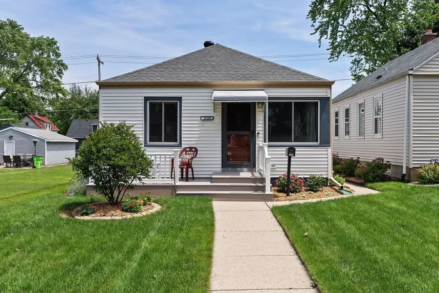 3780 S Rutland AVENUE, Saint Francis, WI 53235