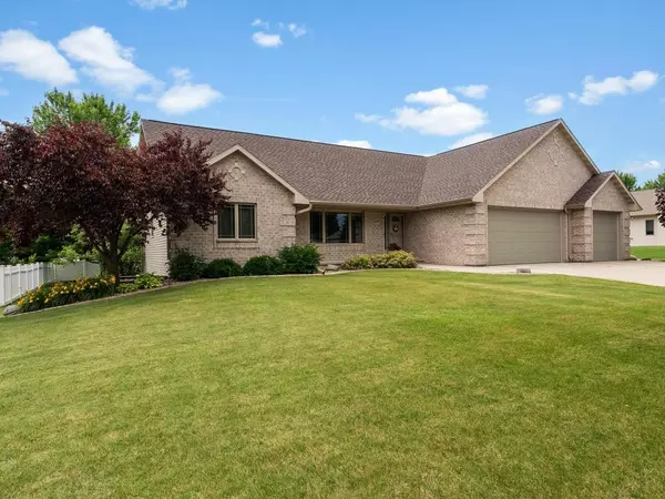 1097 Blackberry Winter LANE, De Pere, WI 54115