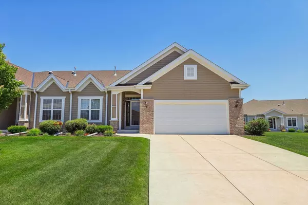 14246 W Honeyager DRIVE, New Berlin, WI 53151