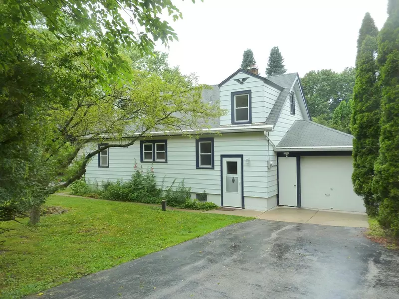 W269N2714 Lelah AVENUE, Pewaukee, WI 53072