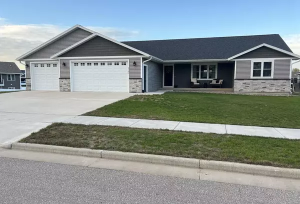 Holmen, WI 54636,2121 Prairie PLACE