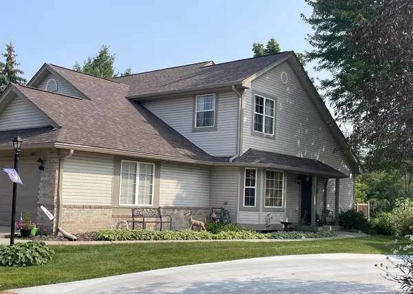 14035 W Lenox DRIVE, New Berlin, WI 53151