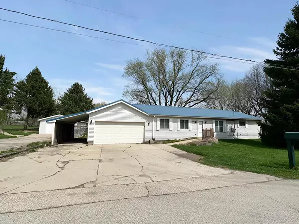 N1246 Walnut ROAD, Genoa City, WI 53128