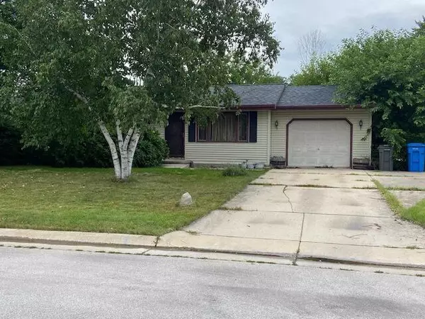 1605 Carlson PLACE, Watertown, WI 53094