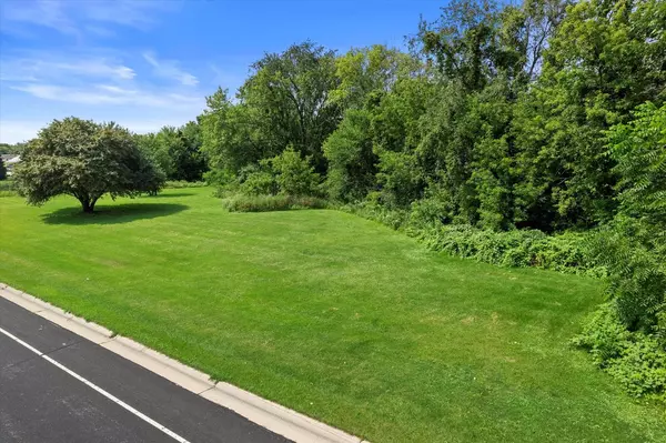 Watertown, WI 53098,106 CARRIAGE HILL DRIVE