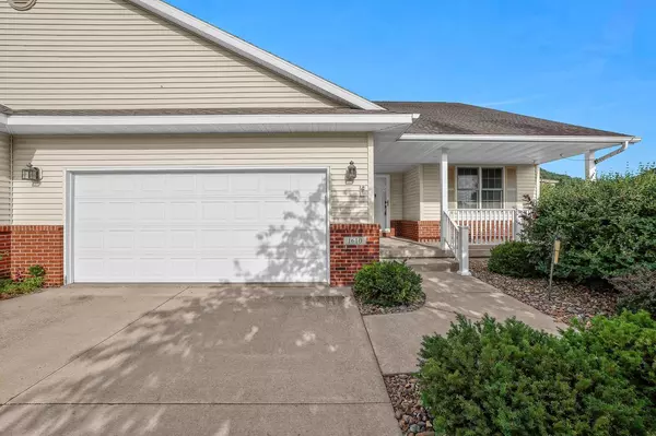 1610 Pine Ridge DRIVE, Onalaska, WI 54650