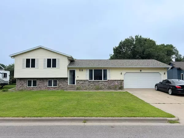 2710 Cedar AVENUE S, Holmen, WI 54636