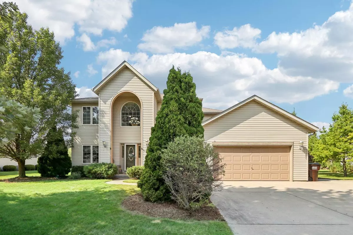 Racine, WI 53402,904 Riva RIDGE