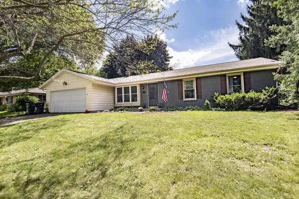 Waukesha, WI 53186,2117 Sunnyside DRIVE