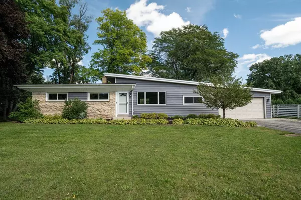 W176N4826 Christopher COURT, Menomonee Falls, WI 53051