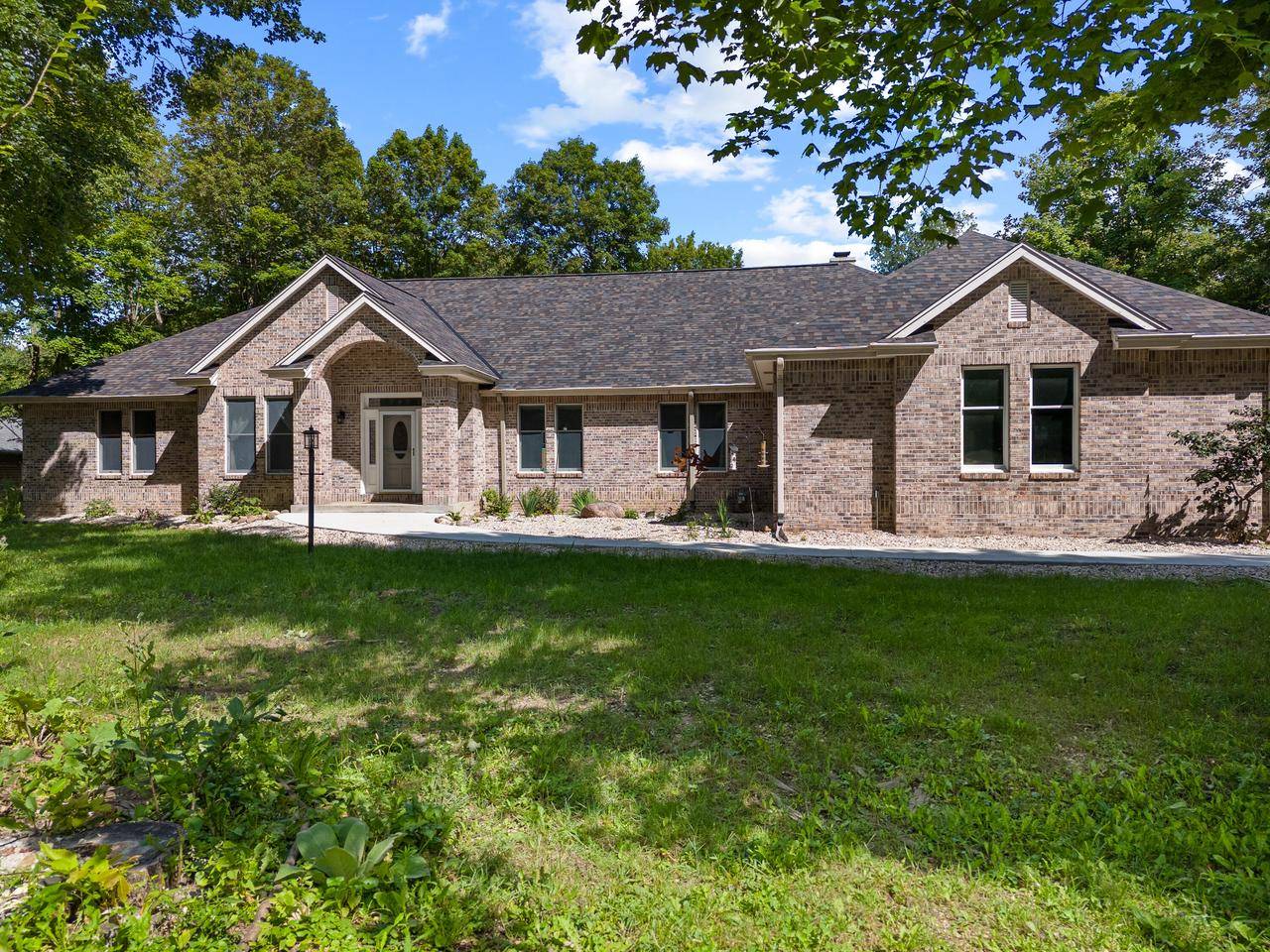4080 Spruce DRIVE,  Richfield,  WI 53076