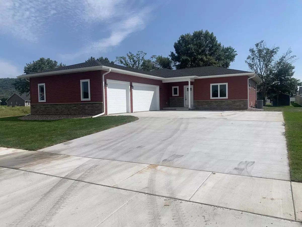 Holmen, WI 54636,1826 Golden Gate Way