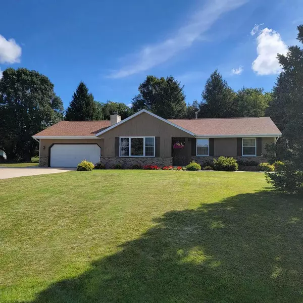 6354 Scenic DRIVE E, West Bend, WI 53095