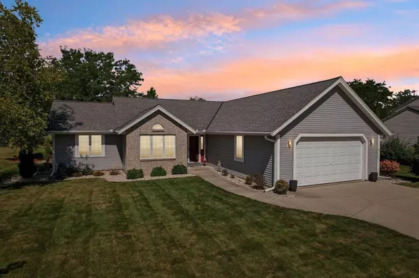 8700 W Elm COURT, Franklin, WI 53132